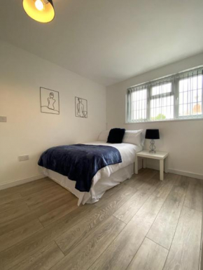 Host & Stay - Waterfront